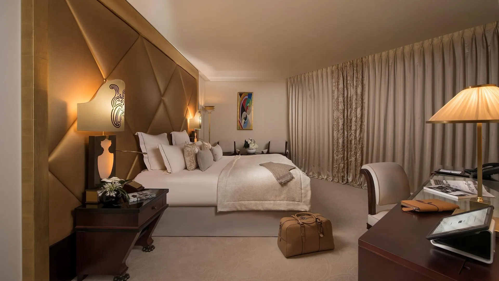 *****  Hotel Barriere Fouquet'S Paris France