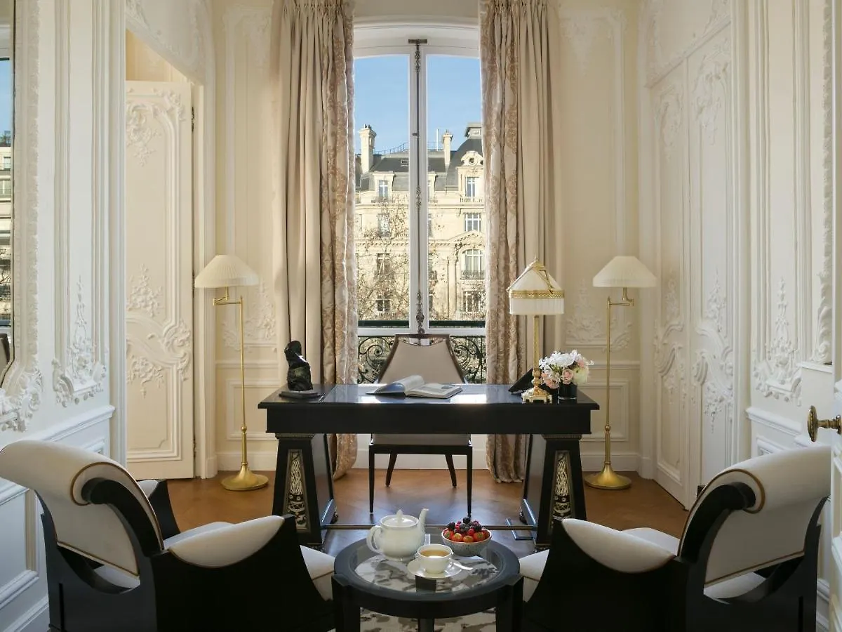 Hotel Barriere Fouquet'S Paris
