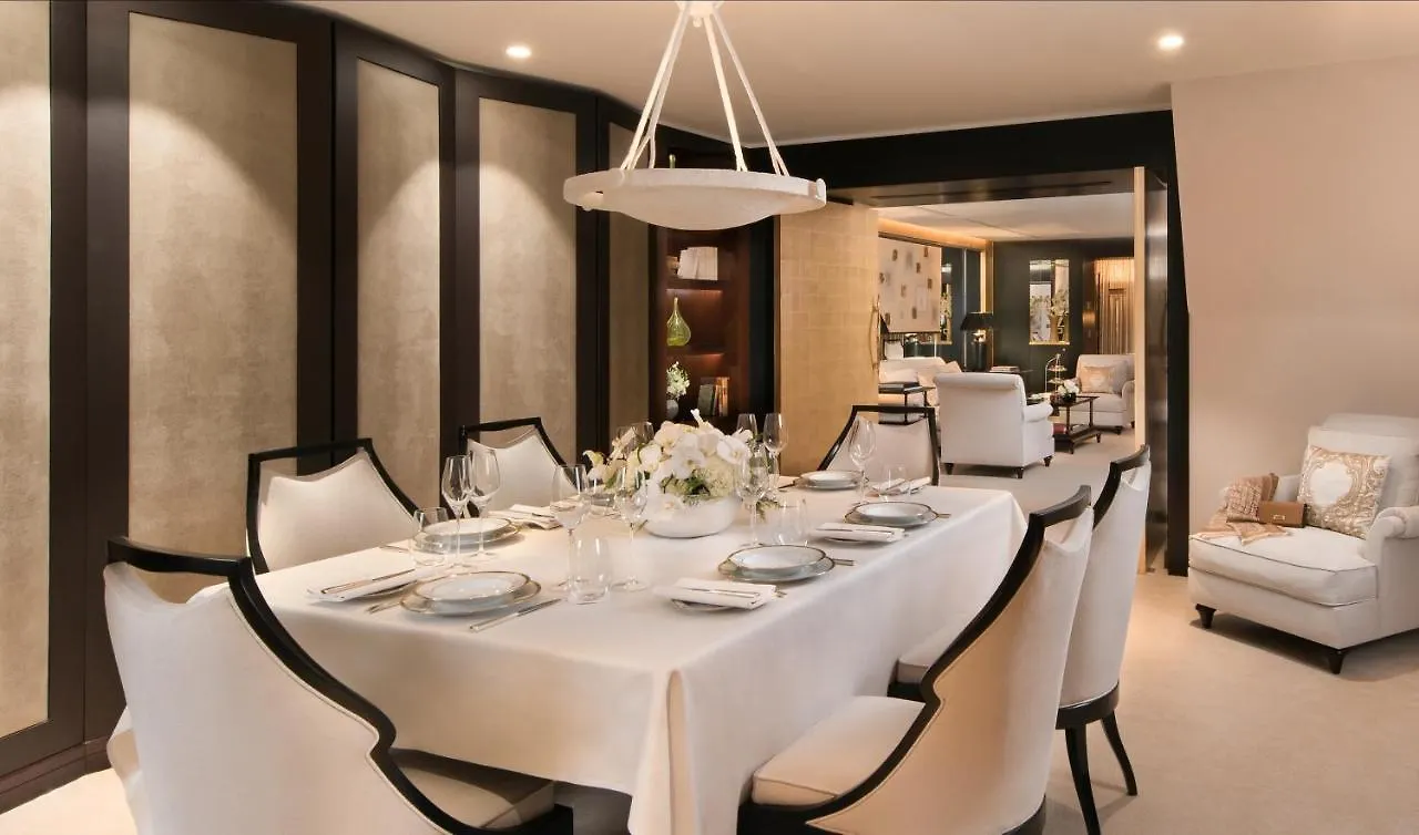Hotel Barriere Fouquet'S Paris 5*,