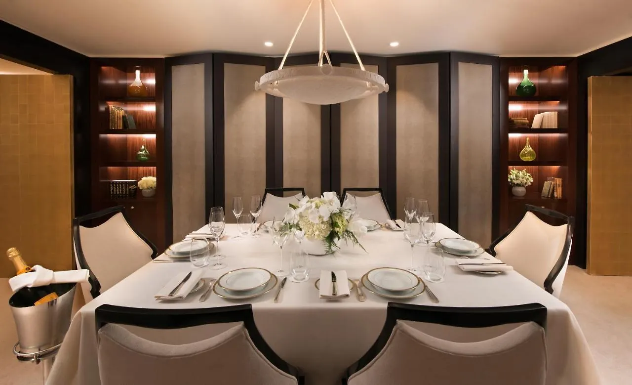 Hotel Barriere Fouquet'S Paris 5*,