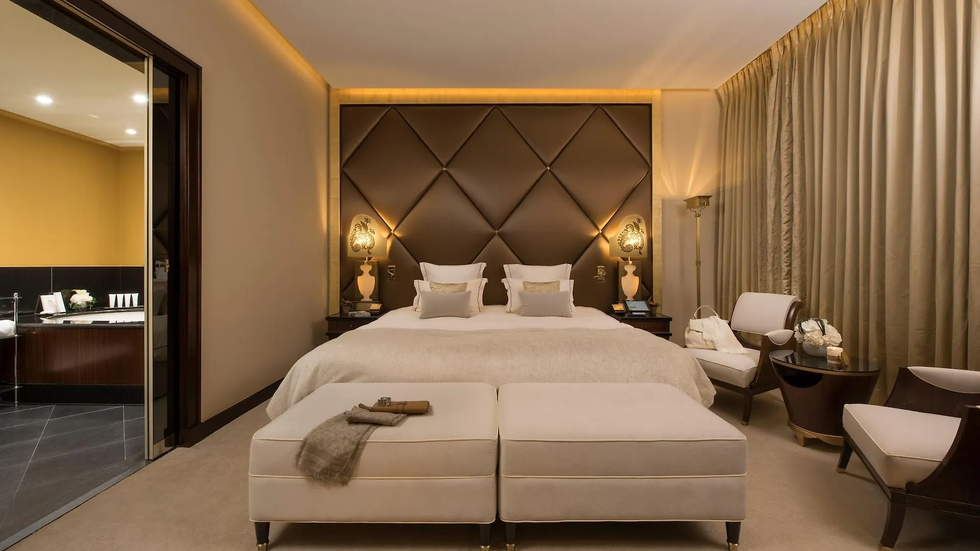 Hotel Barriere Fouquet'S Paris