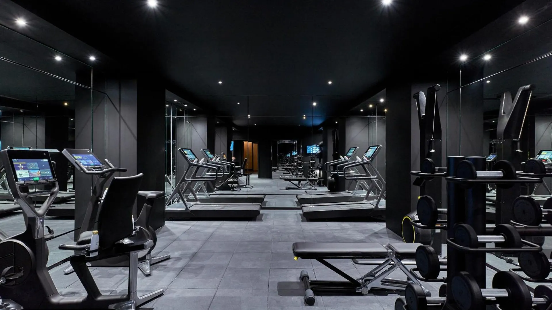 *****  Hotel Barriere Fouquet'S Париж Франция