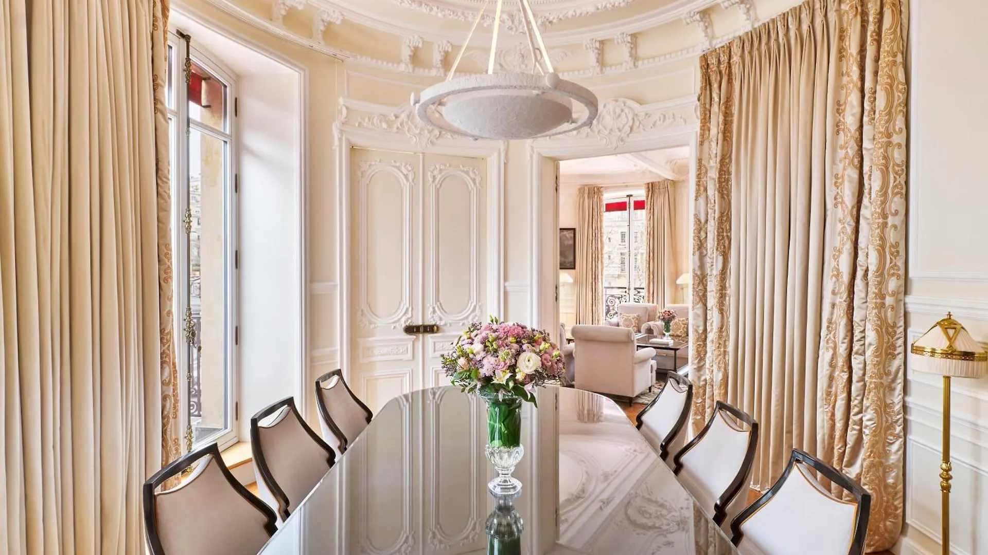 Hotel Barriere Fouquet'S Paris France