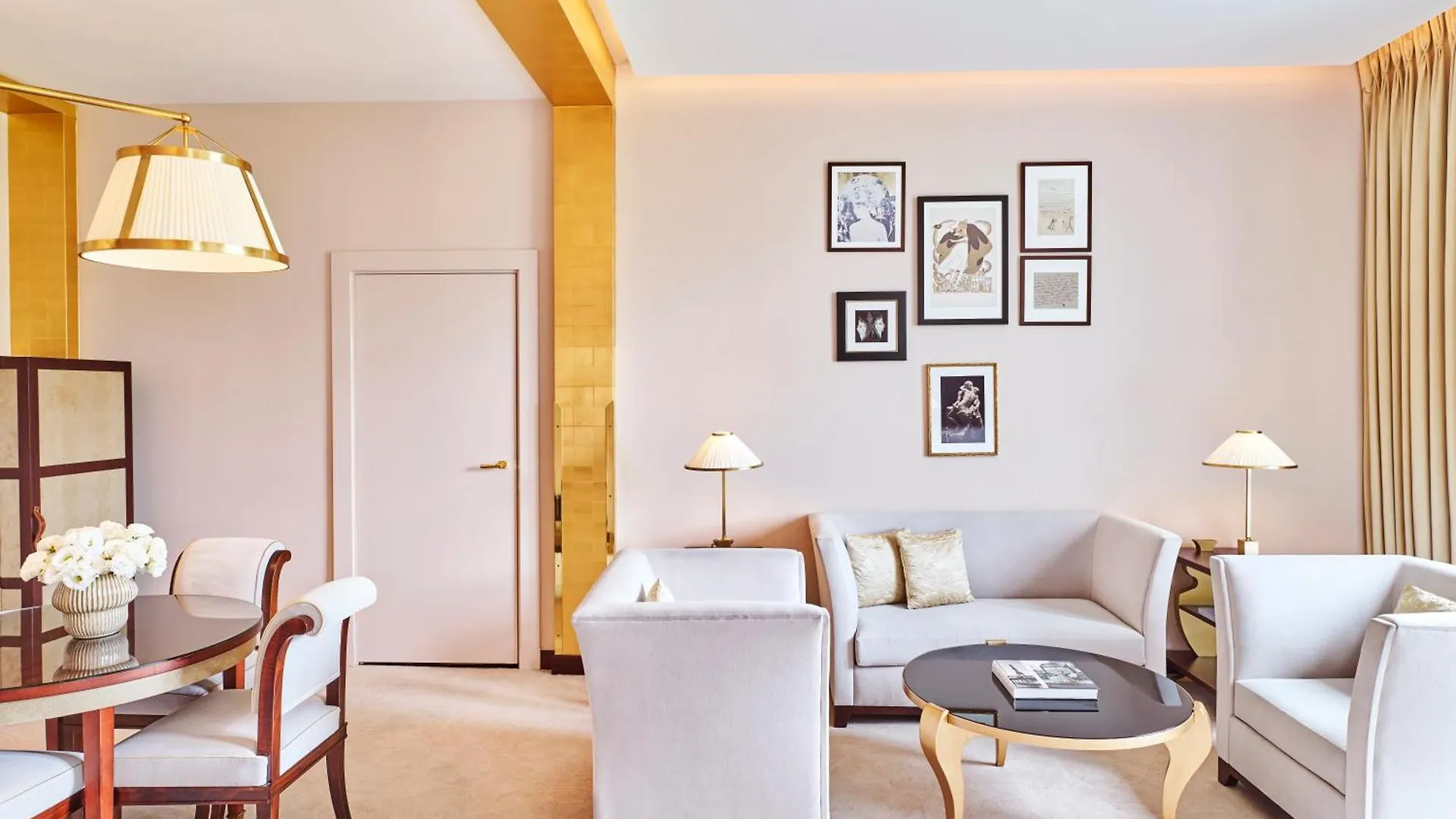 *****  Hotel Barriere Fouquet'S Paris France