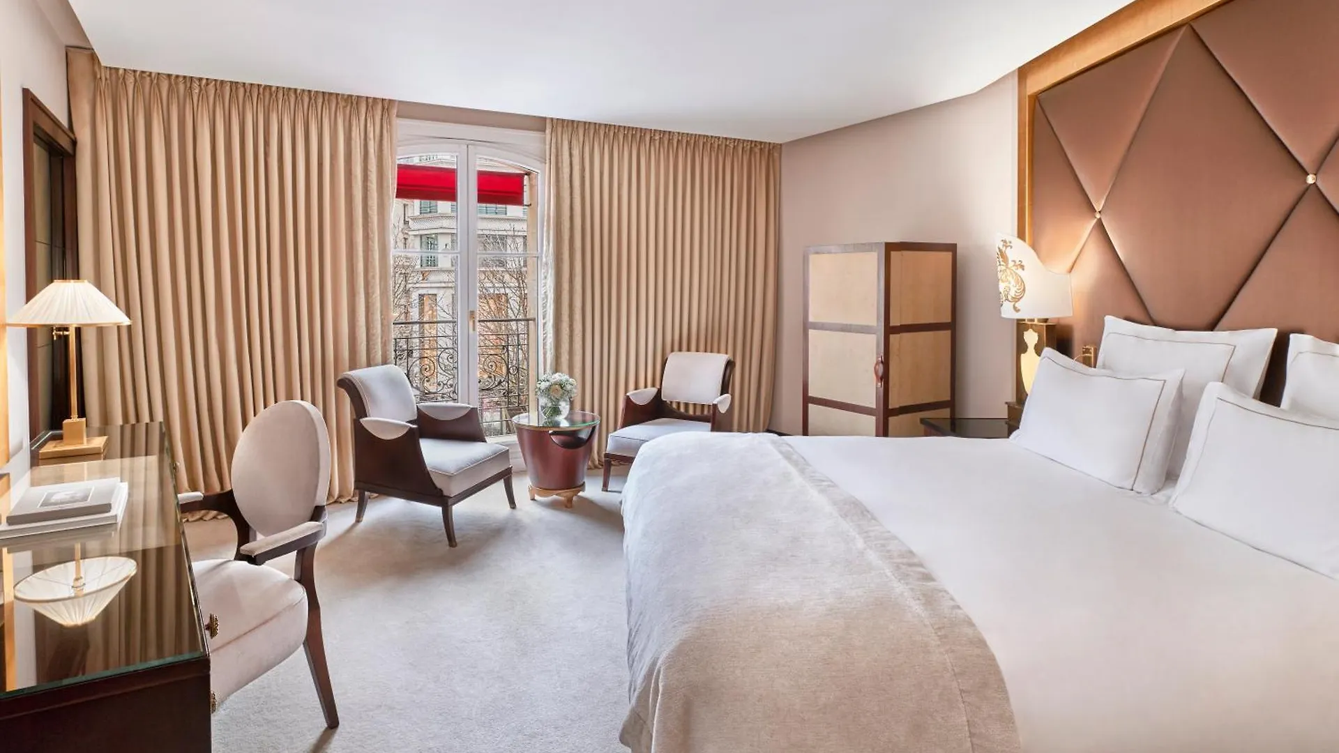 Hotel Barriere Fouquet'S Париж