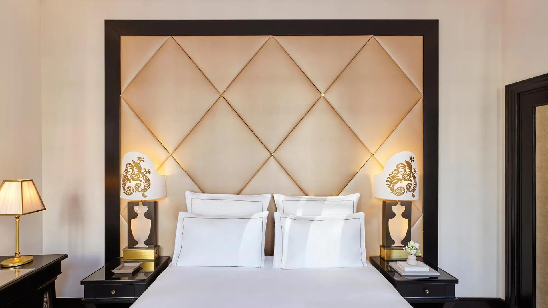 Hotel Barriere Fouquet'S Paris