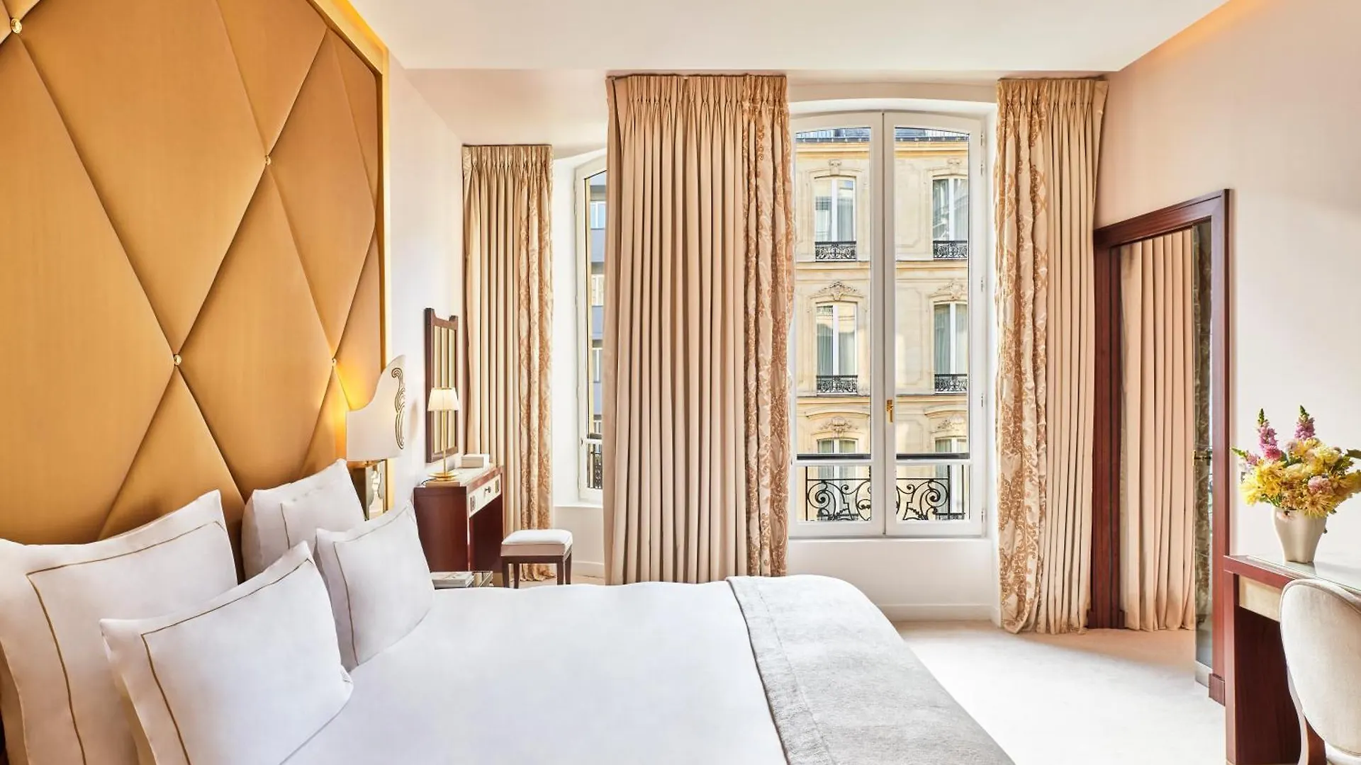 Hotel Barriere Fouquet'S Paris 5*,