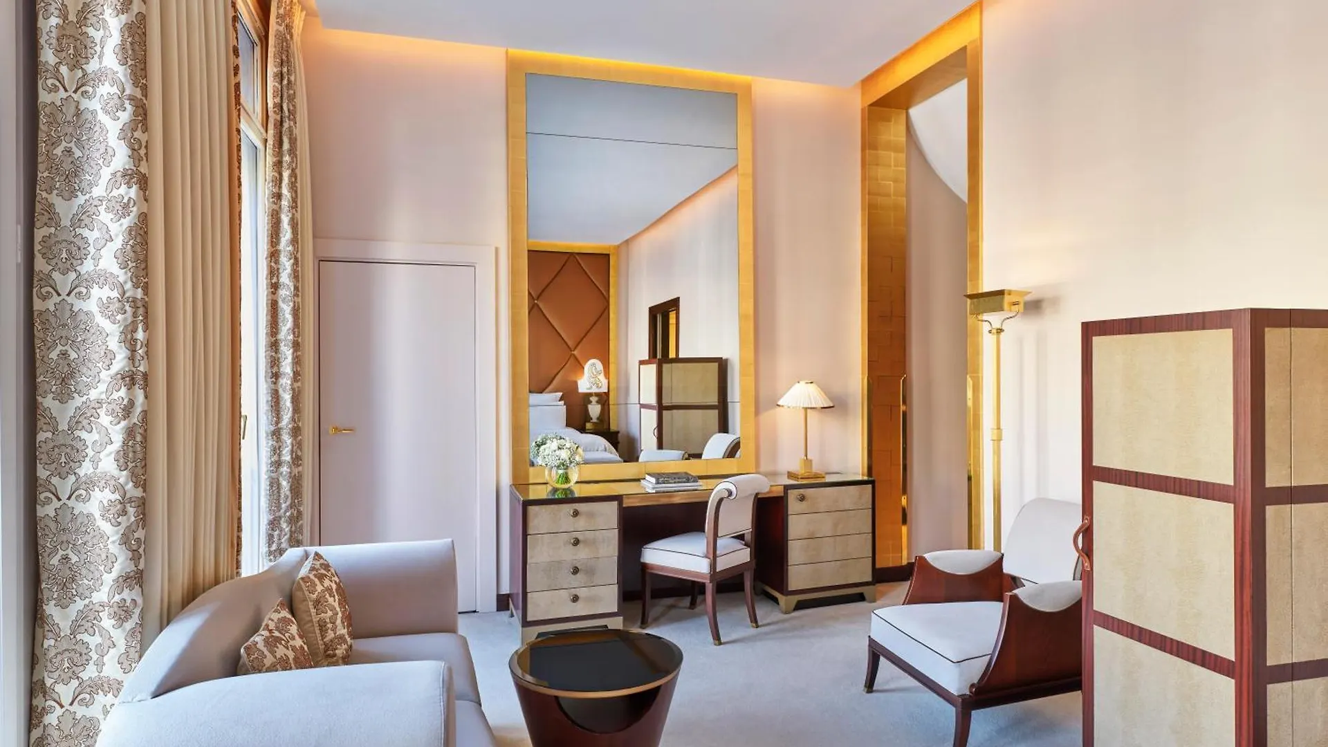 Hotel Barriere Fouquet'S Paris